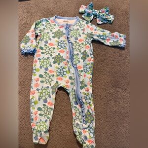 Mud Pie Green and Blue Turtle Print Kids Footie